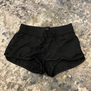 Wilfred Free Black Shorts